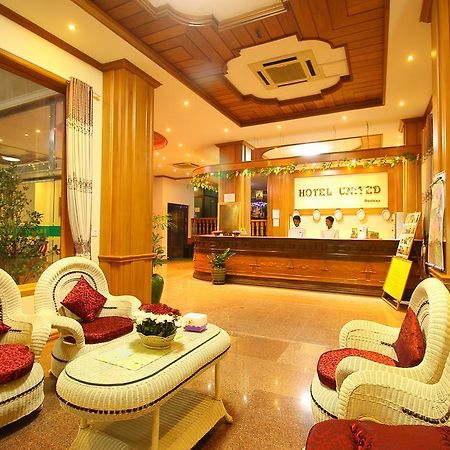 Hotel United Mandalay Extérieur photo