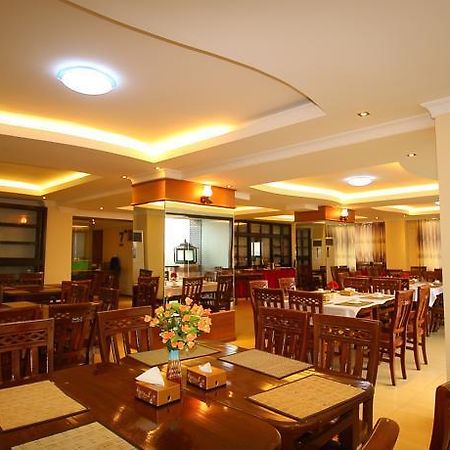 Hotel United Mandalay Extérieur photo