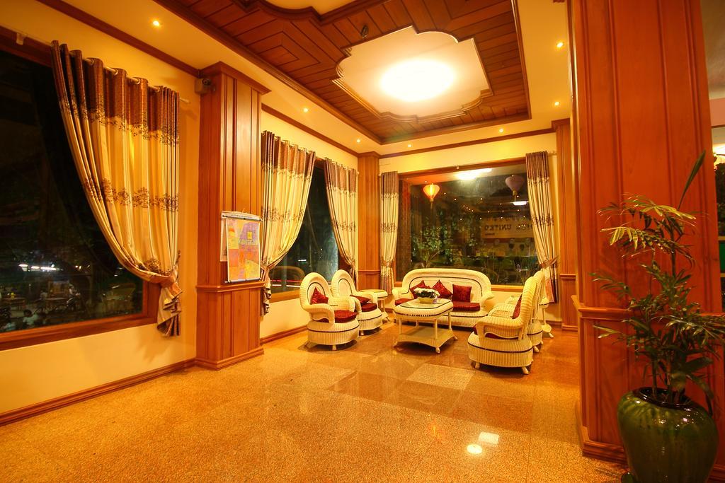 Hotel United Mandalay Extérieur photo