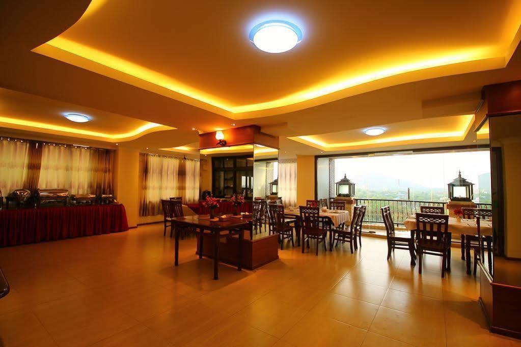 Hotel United Mandalay Extérieur photo