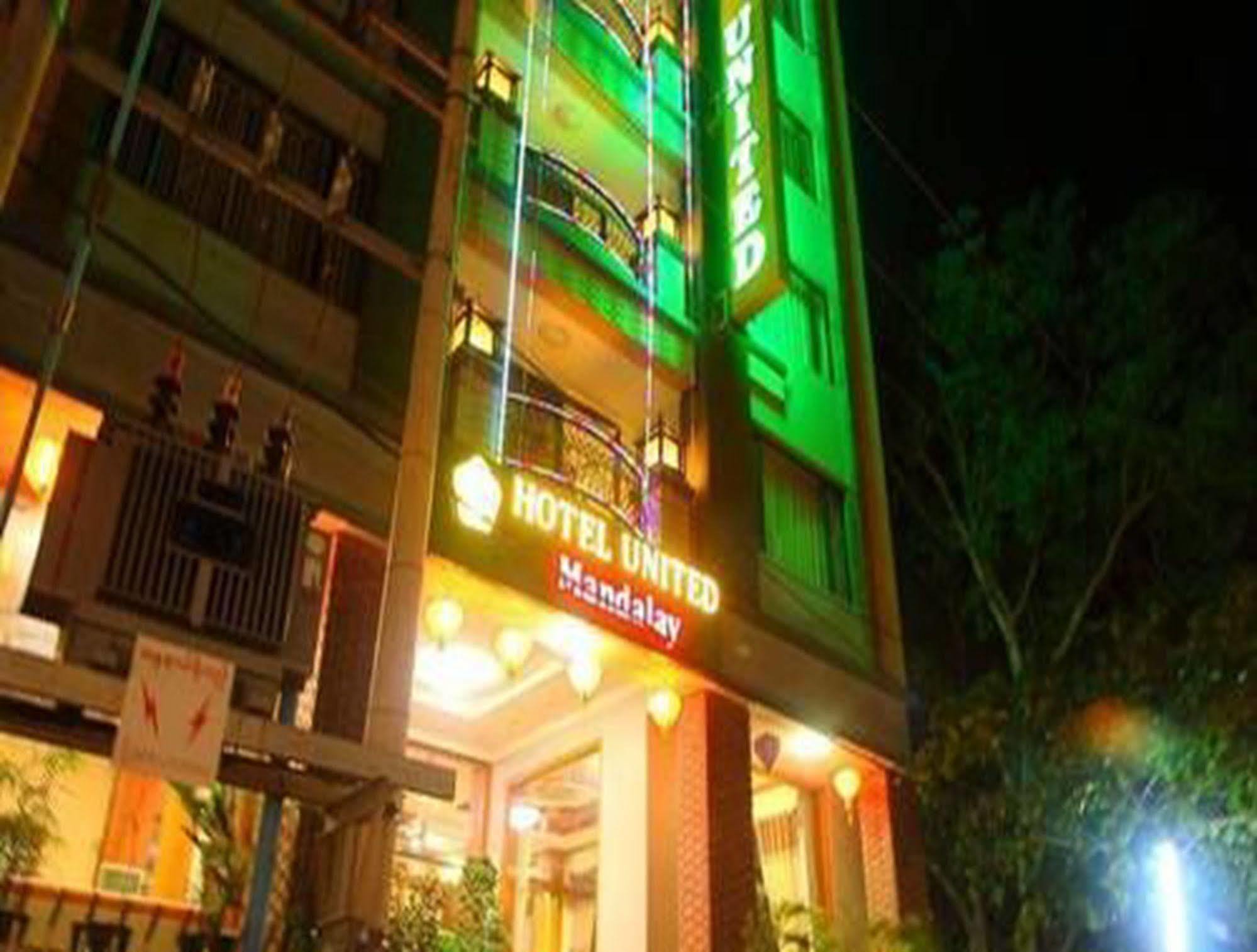 Hotel United Mandalay Extérieur photo
