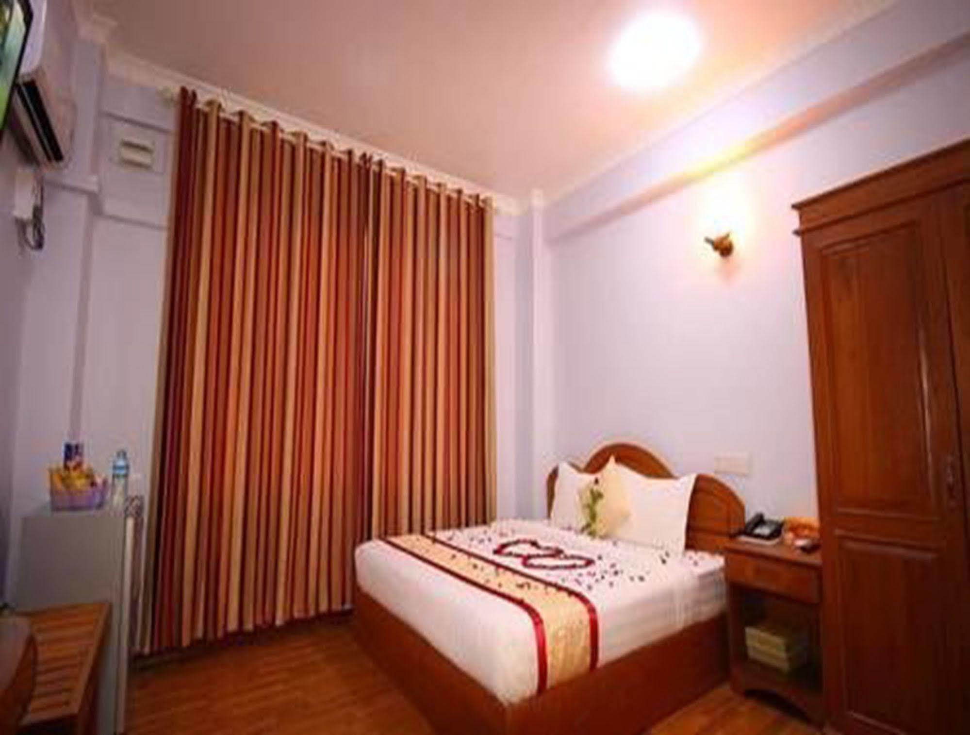 Hotel United Mandalay Extérieur photo