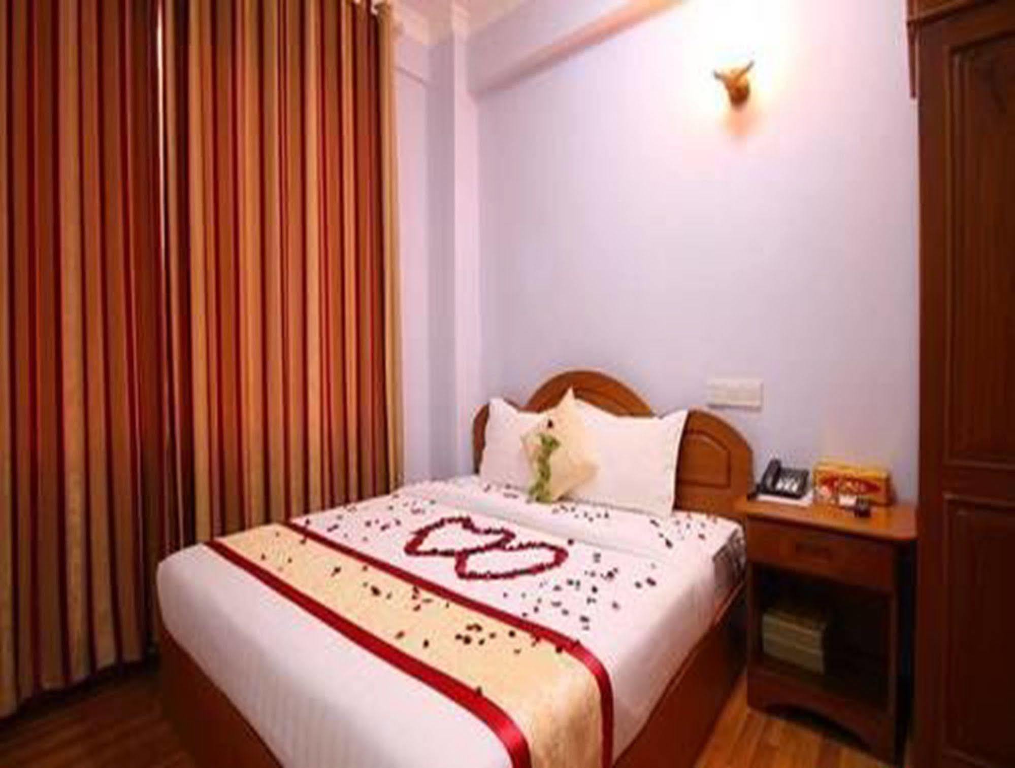 Hotel United Mandalay Extérieur photo